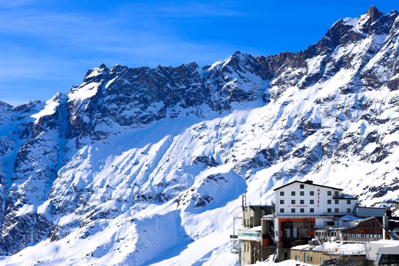 Hotel Lo Stambecco Breuil-Cervinia Bagian luar foto