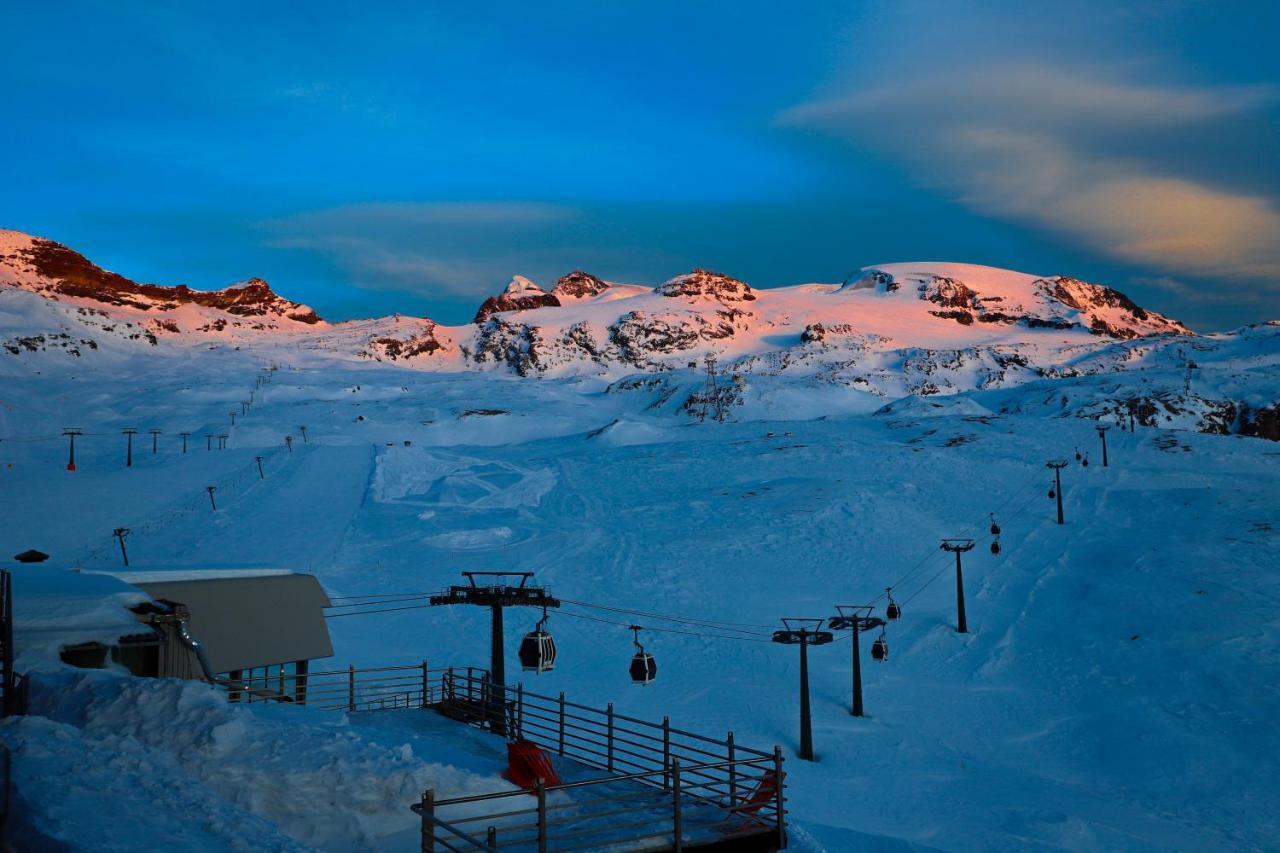 Hotel Lo Stambecco Breuil-Cervinia Bagian luar foto